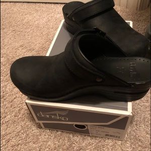 Dansko Clogs barely worn